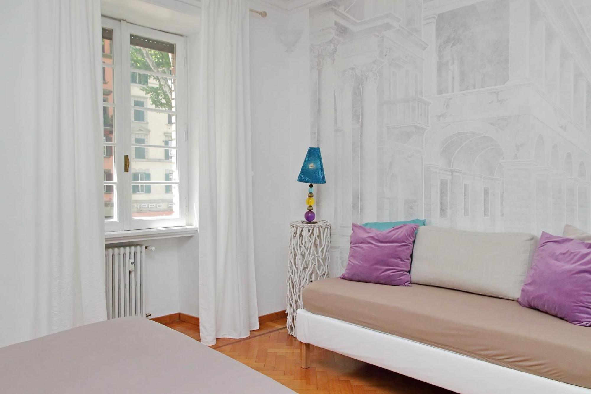 Charme E Style: Splendid With 2 Bedrooms Appartamento Roma