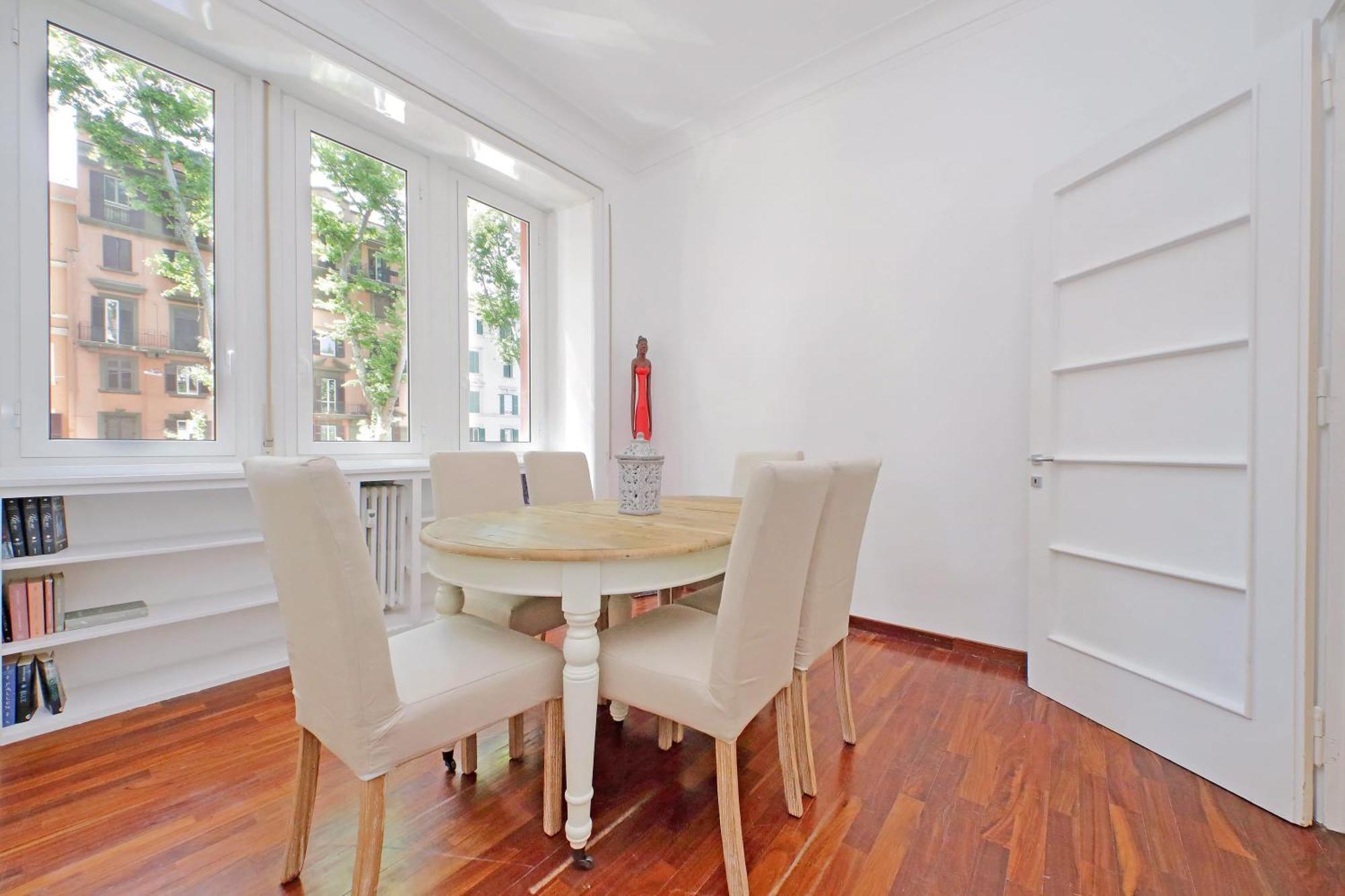 Appartamento Charme E Style: Splendid With 2 Bedrooms