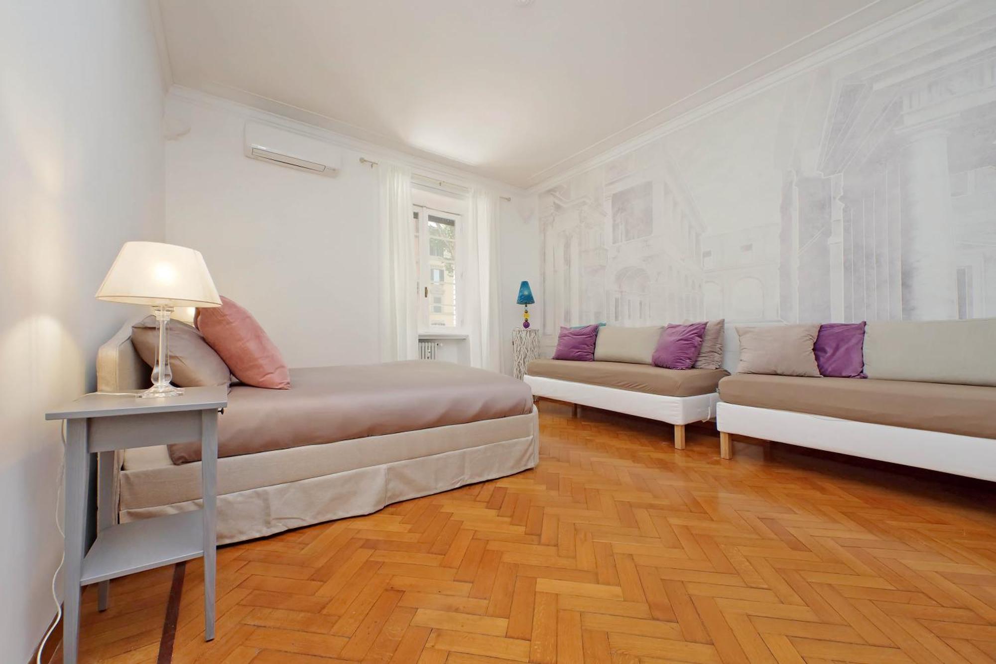 Appartamento Charme E Style: Splendid With 2 Bedrooms *
