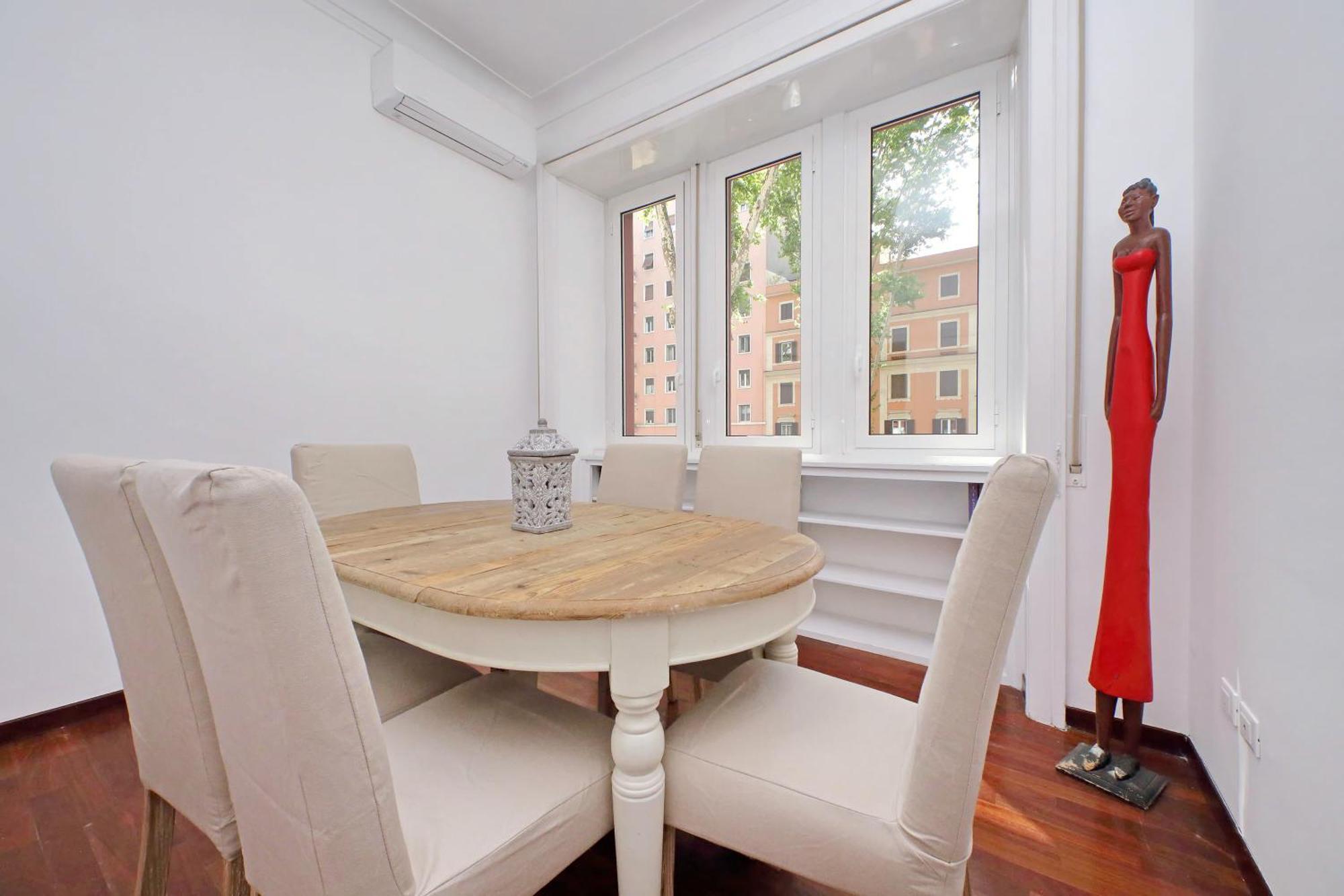 Appartamento Charme E Style: Splendid With 2 Bedrooms